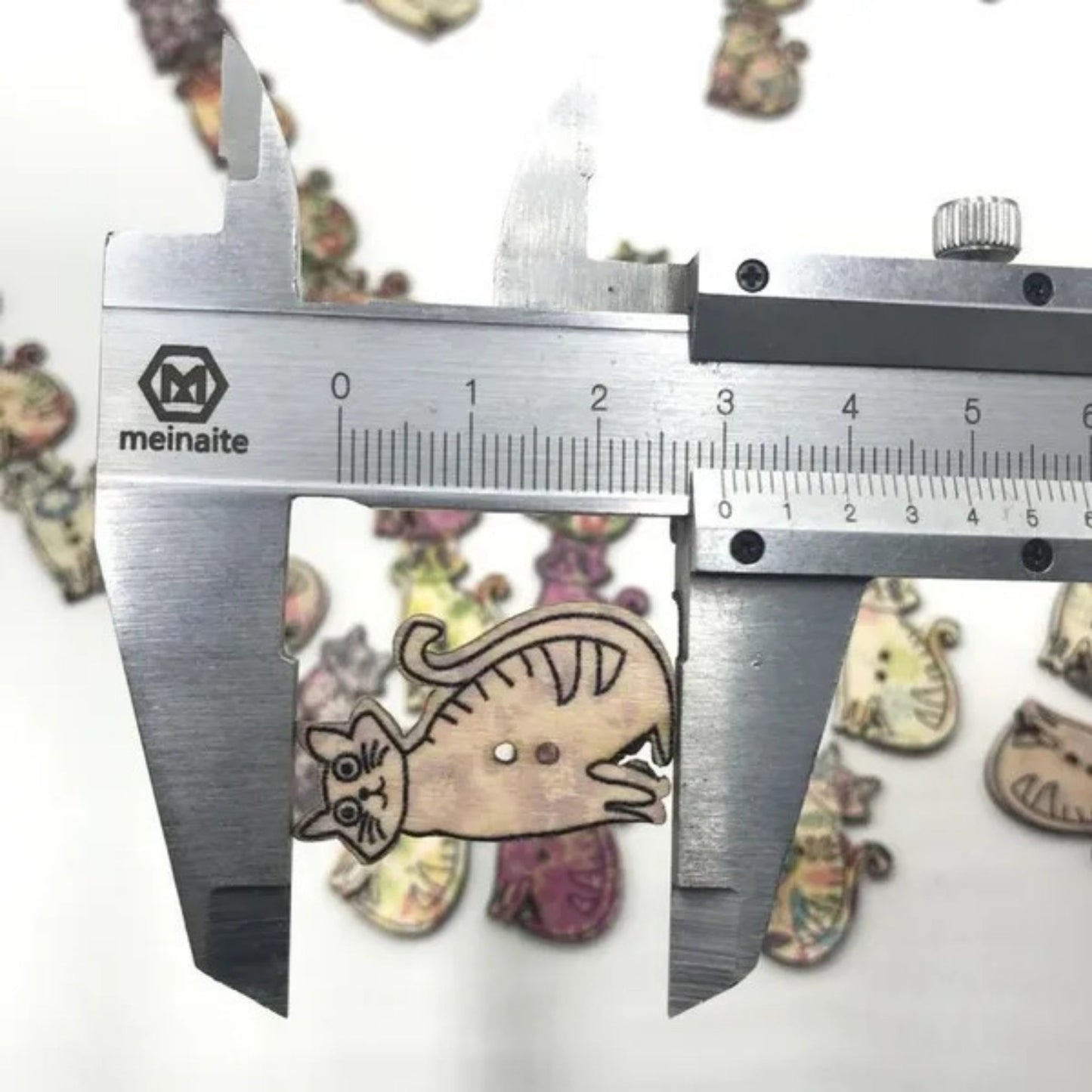 "Crafty Cats": Wooden Cat Button - Tiny Tiger Gift Shop