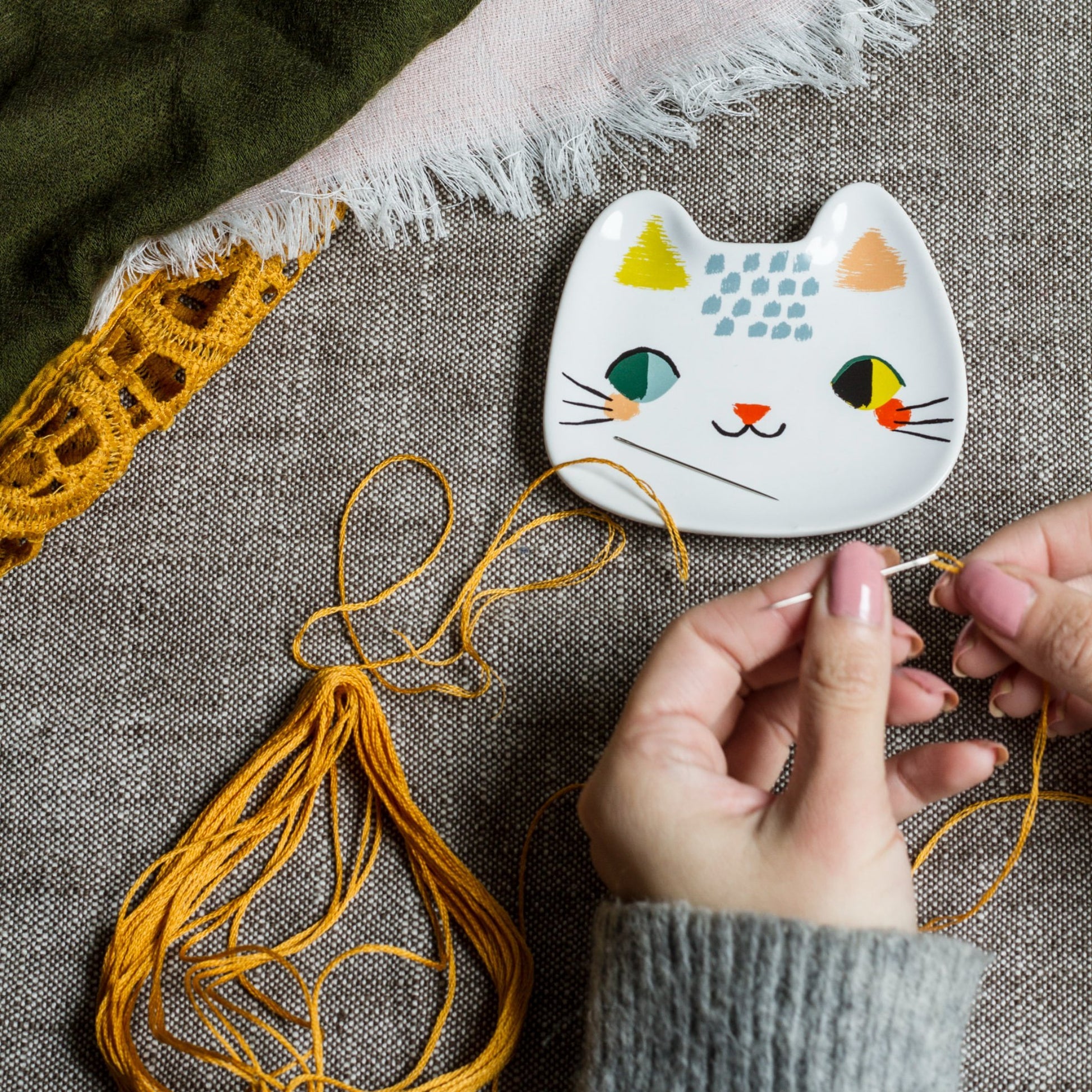 "Meow Meow": Trinket Tray - Tiny Tiger Gift Shop